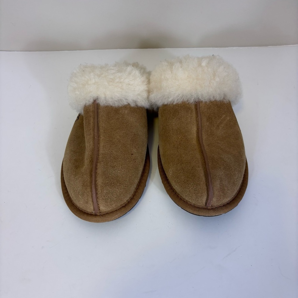 UGG Chestnut Suede Slippers with Cream Sheepskin Women’s 8 - Picture 3 of 9